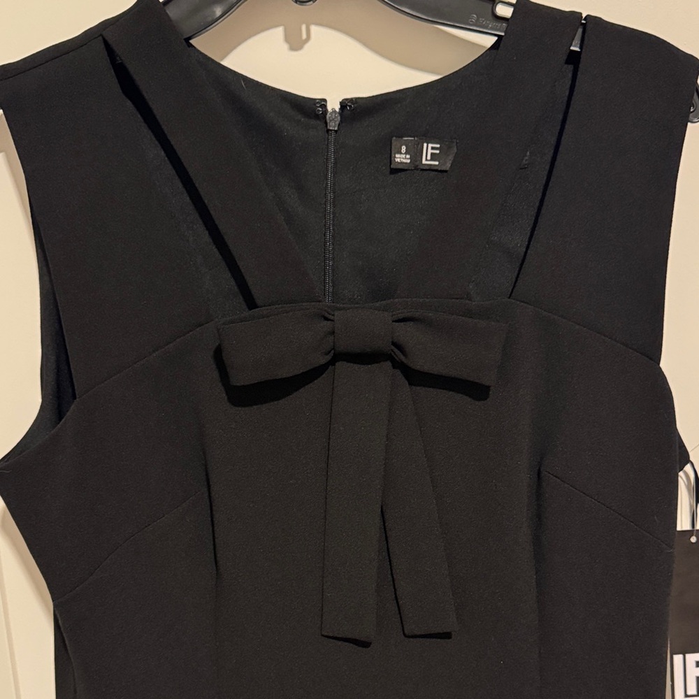 Leslie Fay Black Sleeveless Mini Dress